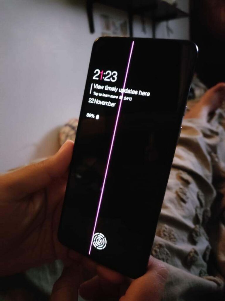 OnePlus 8 Green Line Issue